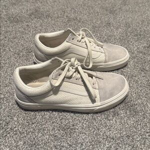 Vans Women’s Cream Textured Sneakers